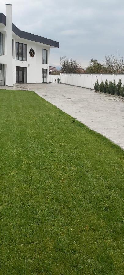 Accent Garden Apartment Deva Exterior photo